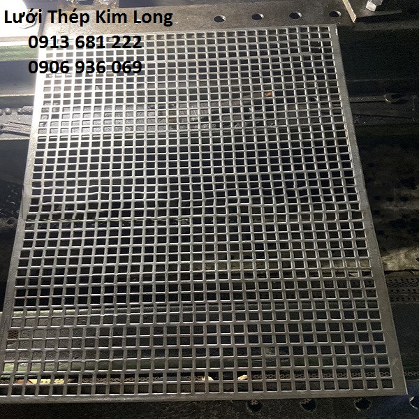Inox đục lỗ vuông - Lưới Thép Hàn Kim Long - Công Ty TNHH Xuất Nhập Khẩu Kim Hưng
